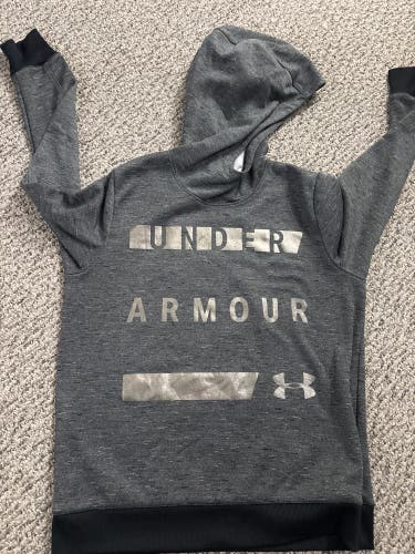 Gray Adult Unisex Medium Under Armour Sweatshirt (Used)
