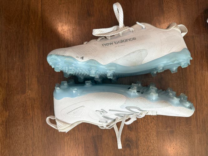 White Men's Size M 11.5 (W 12.5) Adult New Balance Freeze 4.0 Low Top (Used)