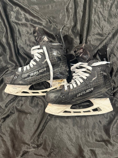 2022 Bauer Supreme Mach Hockey Skates- Size 8 Fit 3