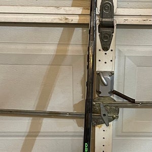 Junior Bauer Nexus Geo Right Handed Hockey Stick P28 50 Flex (Used)