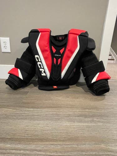 Medium CCM EFlex 6.9 Goalie Chest Protector (Used)