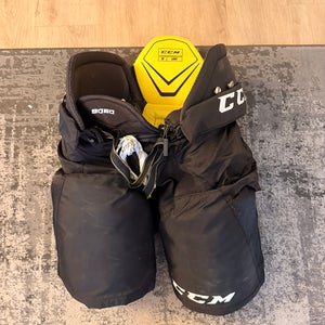 Men's Senior Small CCM Tacks 9060 Hockey Pants (Used)