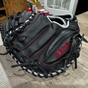 Wilson A700 RH Catcher's Baseball Glove 32.5" (Used)