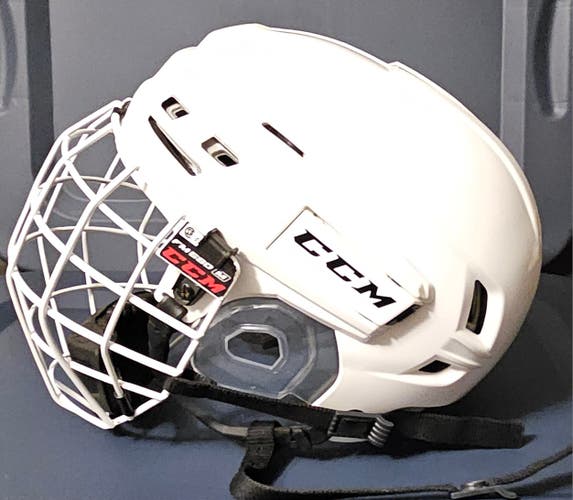 Medium CCM Tacks 910 Helmet (Used Twice)