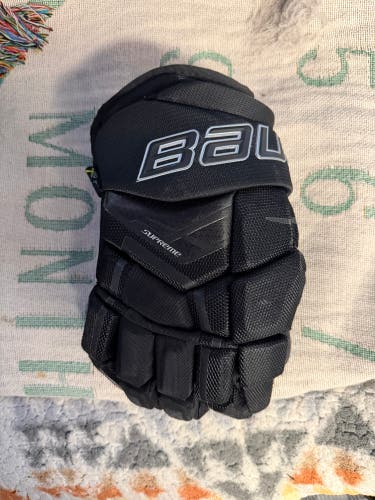 Bauer Supreme Ultrasonic Gloves 14" (Used)