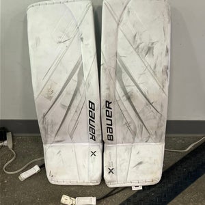 White Medium 34+ Senior Bauer Vapor X5 Pro Goalie Leg Pads (Used)