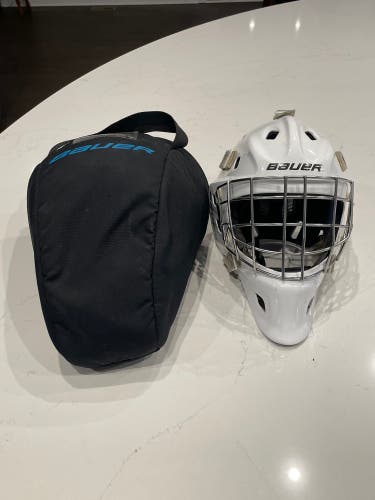 Senior Bauer NME One Goalie Mask - Medium (Used)