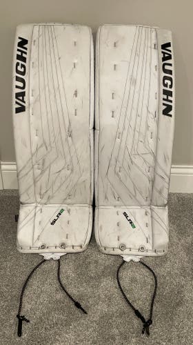 31" Vaughn Ventus SLR2 Goalie Leg Pads (Used)