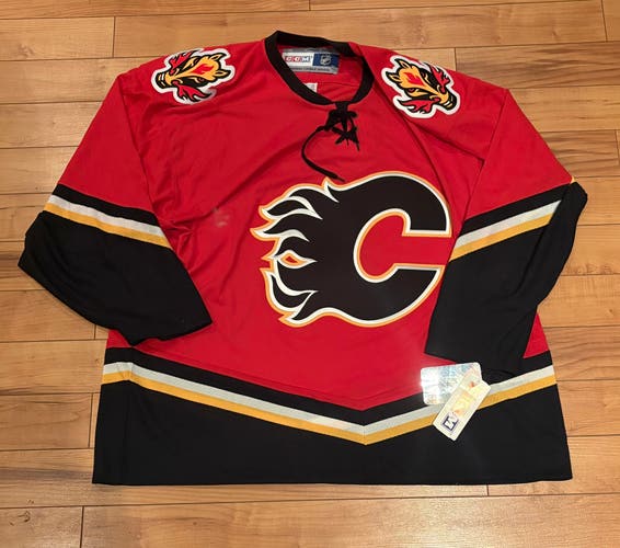 Calgary Flames XXL Men's CCM Jersey (New)