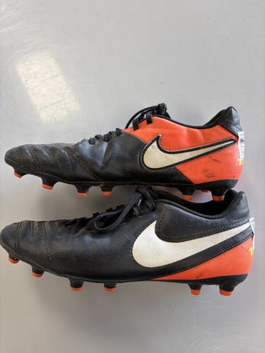 Used Nike tempo Soccer Cleats Black Senior 7.5 11860-S000305285