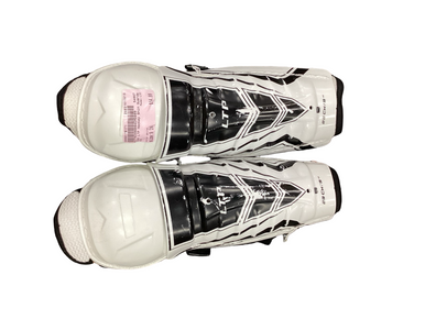Used CCM LTP Junior Shin Guards White 9" 11613-S000178171