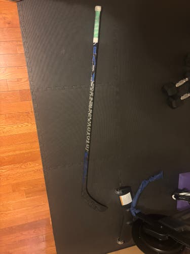 Senior Sher-Wood Right Handed Hockey Stick P29 70 Flex (Used)