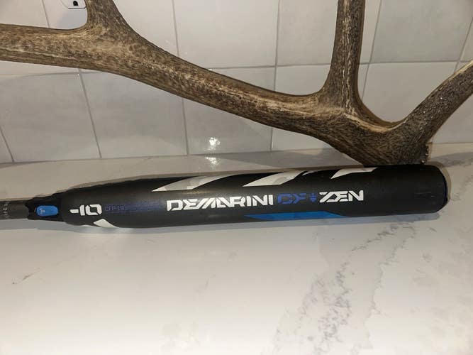 Demarini CF Zen 32/22 (-10) Fastpitch Softball Bat