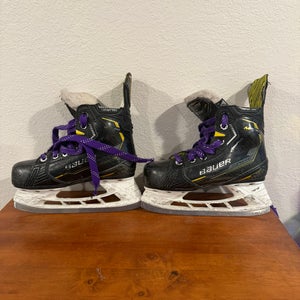 2022 Bauer Supreme M5 Pro Hockey Skates 13 (Used)