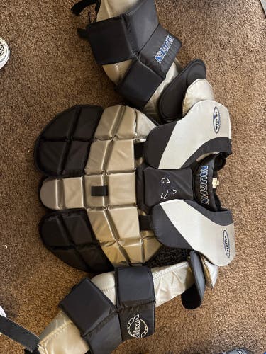 Large Vaughn Vision 3700 Goalie Chest Protector (Used)