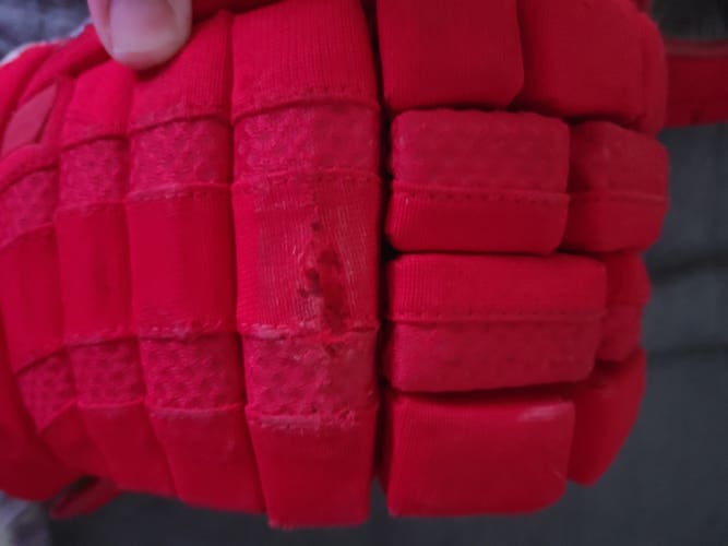 Warrior AX1 Pro Gloves 14" Pro Stock (Used)