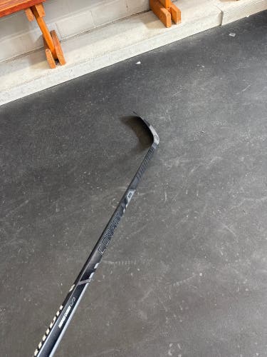 Senior Warrior Covert QR6 Right Handed Hockey Stick W03 85 Flex (New)