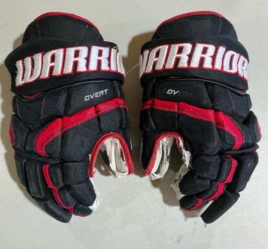 NHL Return Warrior Covert QRE Pro Stock Hockey Gloves 15” Blackhawks (Used) 1794