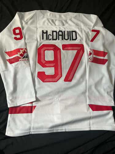 NEW Connor McDavid Team Canada Olympic Hockey Men's Jersey Stitched Size L