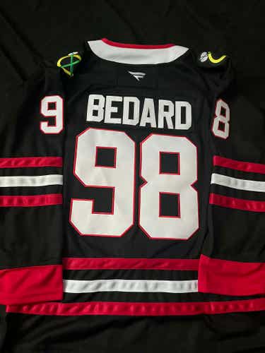 NEW Connor Bedard Chicago Blackhawks Hockey Men's Jersey Stitched Size XL