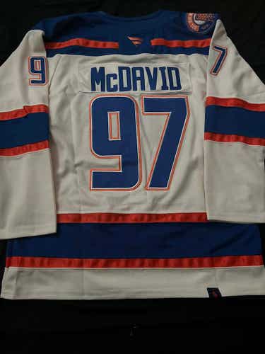 NEW Connor McDavid Edmonton Oilers Hockey Men's Jersey Stitched Size L
