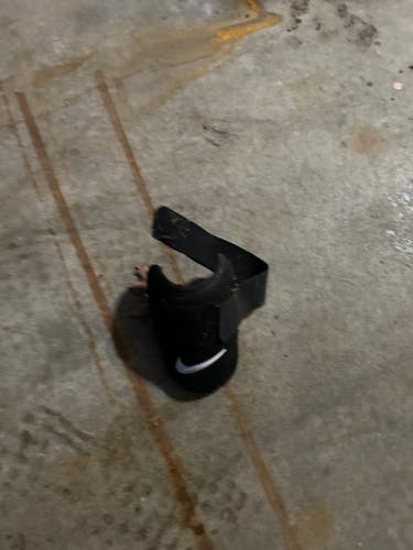 Black Junior Nike (New)