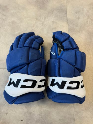 #16 Steven Santini Used CCM HGTKPP Gloves 14" Pro Stock