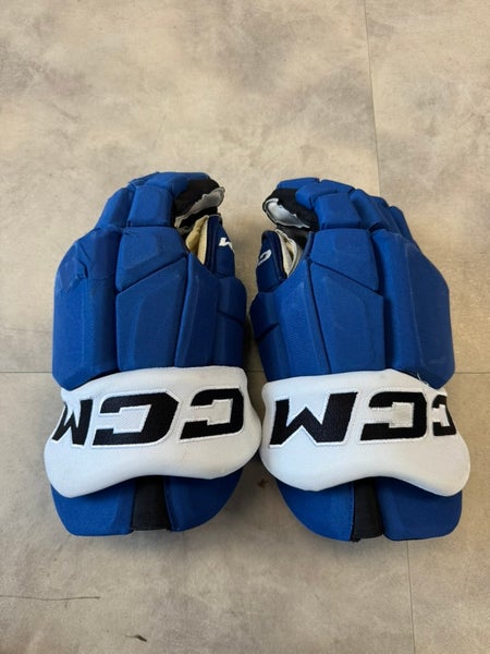 #38 Wyatt Newpower Used CCM HGTKPP Gloves 15" Pro Stock Set 2