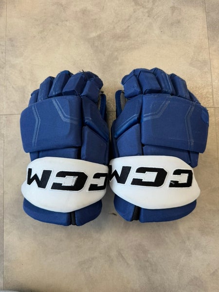 #20 Cooper Flinton Used CCM HGQL Gloves 15" Pro Stock