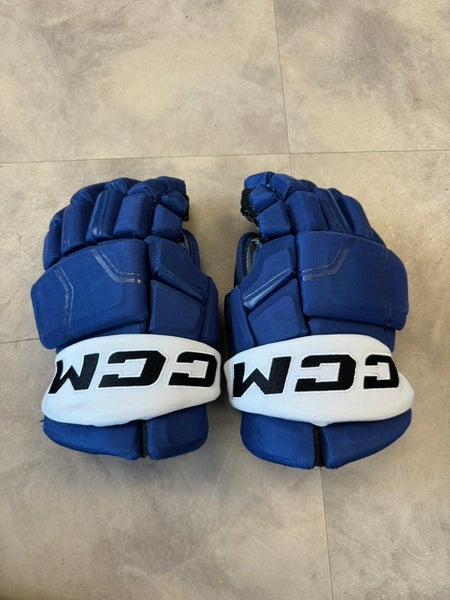 #25 Dylan Duke Used CCM HGQL Gloves 13" Pro Stock Set 4