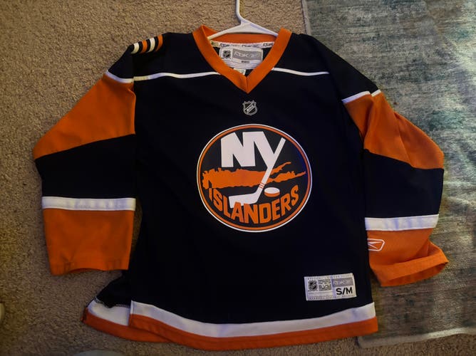 Blue Small / Medium Kids Unisex Reebok Jersey (Used)