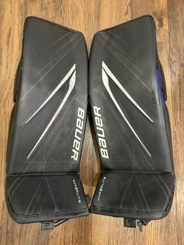 35+” Bauer Vapor Hyperlite 2 Goalie Leg Pads (Used)