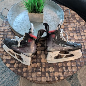 Bauer Vapor X5 Pro Hockey Skates Regular Width Size 3.5 (Used)