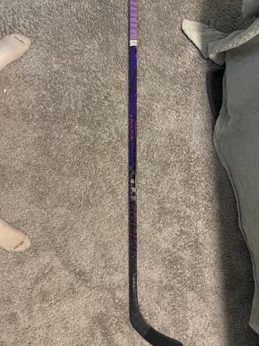CUSTOM Purple Senior Bauer Twitch Right Handed Hockey Stick P92 70 Flex (Used) Grip