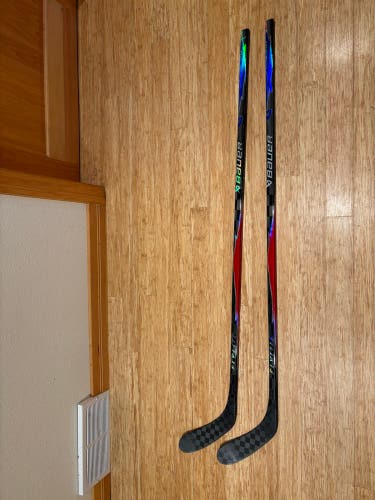 Senior Bauer Vapor Flylite Right Handed Hockey Stick P28 77 Flex Pro Stock (Used)
