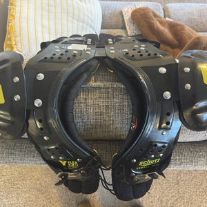 XS Youth Schutt Y Flex 2.0 Shoulder Pads (Used)