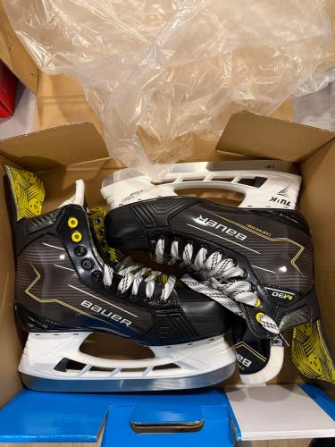 Supreme M30 Ice Hockey Skates