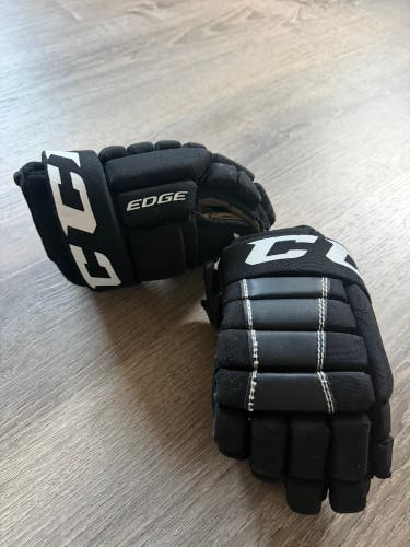 CCM Edge Gloves 10" (Used)