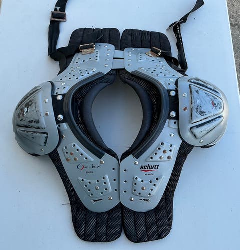 Extra Large Youth Schutt Y Flex Shoulder Pads (Used)