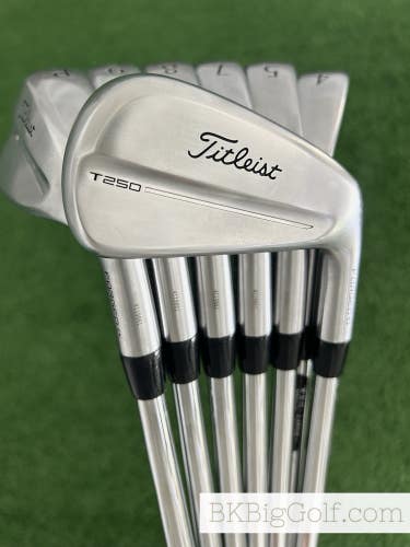 Titleist T250 25 Forged Iron Set 4-P / Dynamic Gold 105 Regular