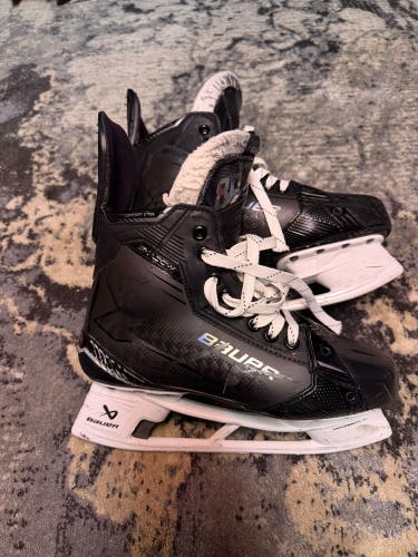 Used Washington Capitals Bauer Supreme Shadow Hockey Skates Pro Stock - Size 8.75 Dubois