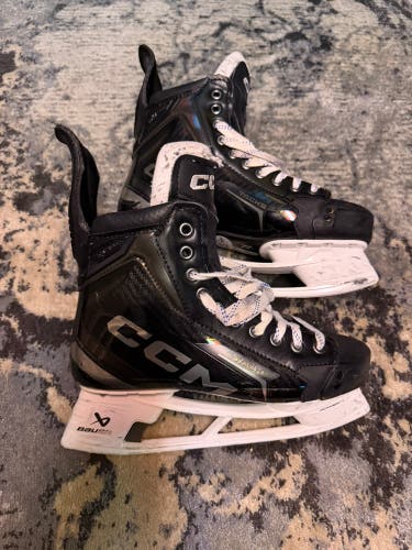 Used Pro Stock CCM Tacks XF Pro Size 8.25 Hockey Skates Washington Capitals Van Riemsdyk