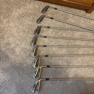 Men's Titleist 712 AP2 Right Handed Iron Set Stiff Flex (8 Clubs) #4 - #9, PW, GW (Used)