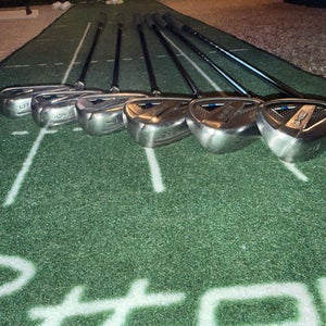 Men's TaylorMade SIM2 MAX Left Hand Iron Set Stiff Flex Steel Shaft (Used)