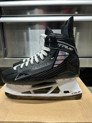 True Catalyst 9x4 Pro Hockey Skates Size 8 Pro Stock 272mm (NEW)