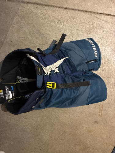 Men's Intermediate Medium Bauer Supreme 3S Pro Hockey Pants (Used)