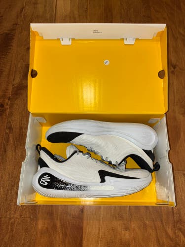 Like-New UA Curry 12 Size Men’s 11