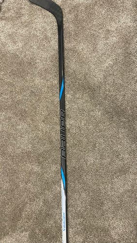 Junior Bauer Team Nexus Left Hand Hockey Stick P90TM 70 Flex (New)
