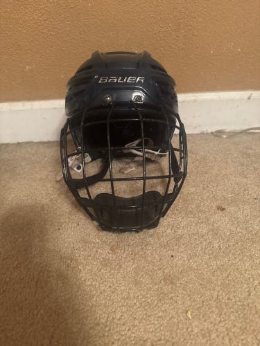 Large Bauer Re-Akt 155 Helmet (Used)