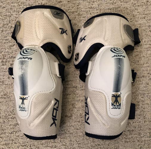 Senior Medium Reebok 7K Elbow Pads (Used)
